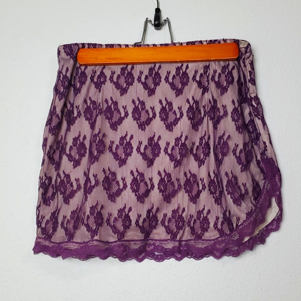 M/L Purple Lace Mini Skirt
